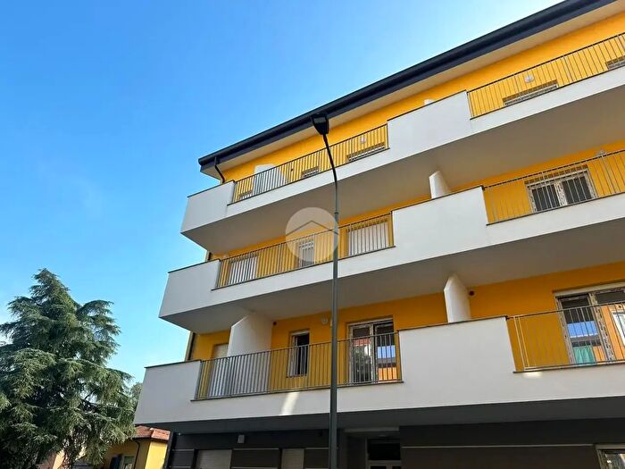 Appartamento monolocale in vendita in Via degli Umiliati, Milano