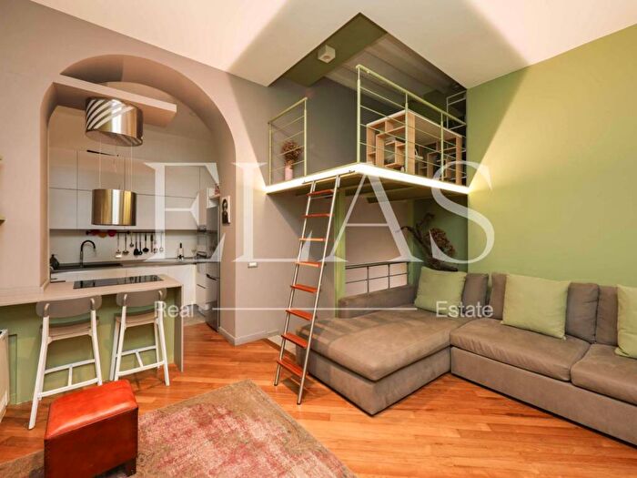 Appartamento trilocale in affitto in Via Castelfidardo, Moscova, Milano