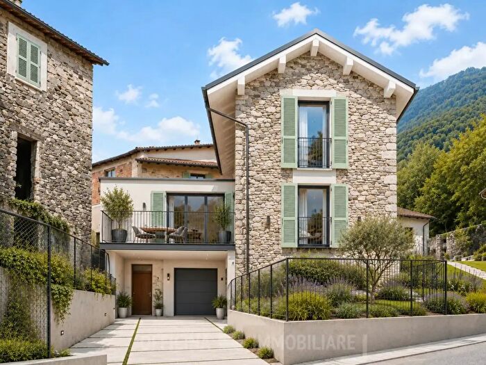 Casa bilocale in vendita in Via Albarelle, Cremia