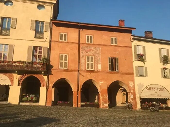 Appartamento quadrilocale in vendita in Piazza Conte Rosso, Avigliana