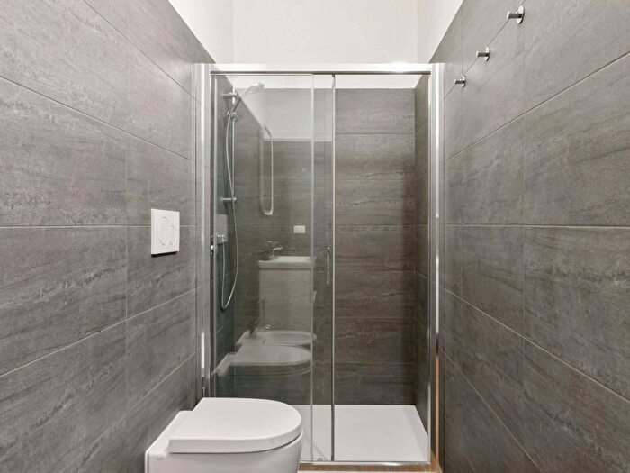 Appartamento monolocale in affitto in Via Luciano Manara, Guastalla, Milano