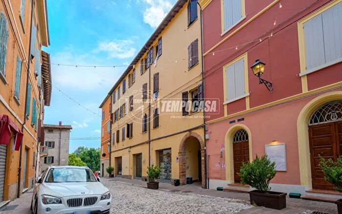 Appartamento trilocale in vendita in Via J Cantelli, Vignola