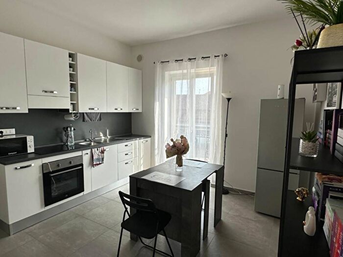 Appartamento bilocale in affitto in Via Fratelli Vercelli, Centro, Carmagnola