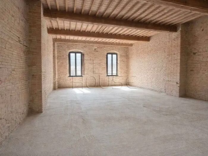 Appartamento trilocale in vendita in Via Borgo di Sotto, Citta' Di Castello