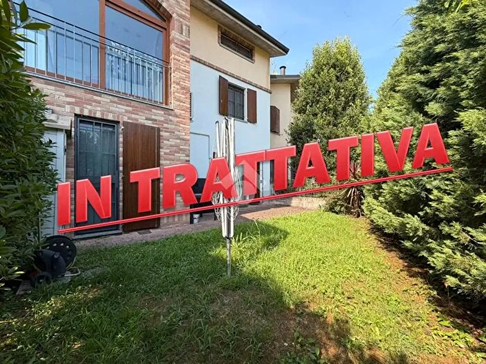 Casa trilocale in vendita in Via Paolo Borsellino, Rivolta D'Adda