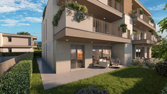 Appartamento quadrilocale in vendita in Via Don Giovanni Todeschini, Mozzo