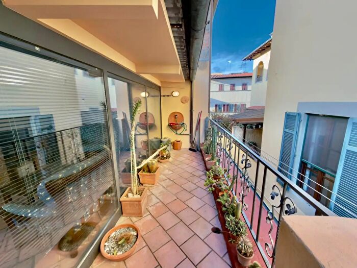 Casa con 6 locali in vendita in Pistoia