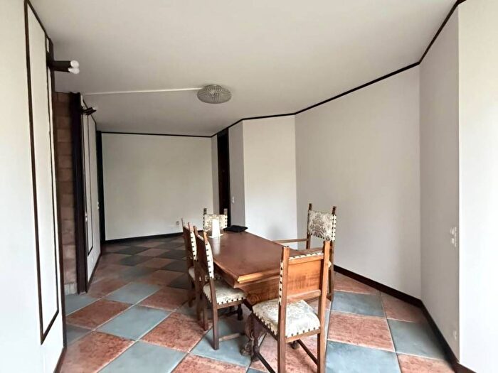 Appartamento quadrilocale in affitto in Viale Nicola Fabrizi, Viali, Modena