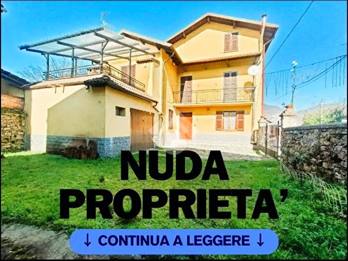 Casa con 7 locali in vendita in Via Carso, Vignole Borbera
