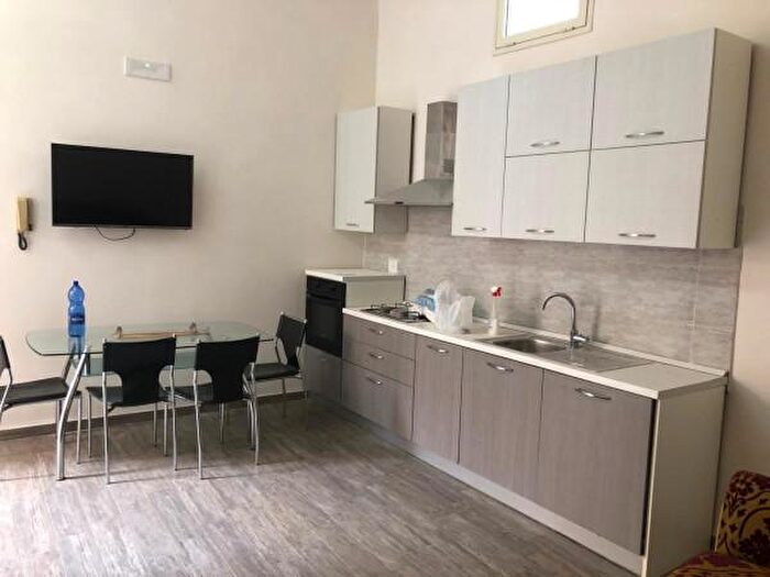 Appartamento con 6 locali in vendita in Via Fici, Marsala