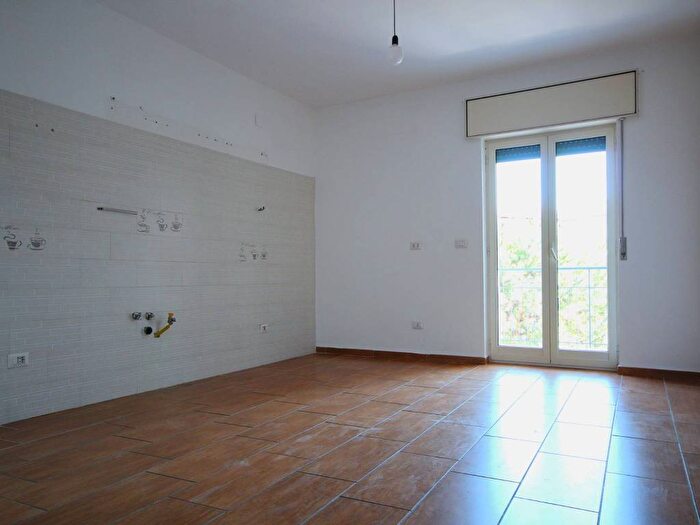 Appartamento trilocale in affitto in Via Segaetano, Quarto