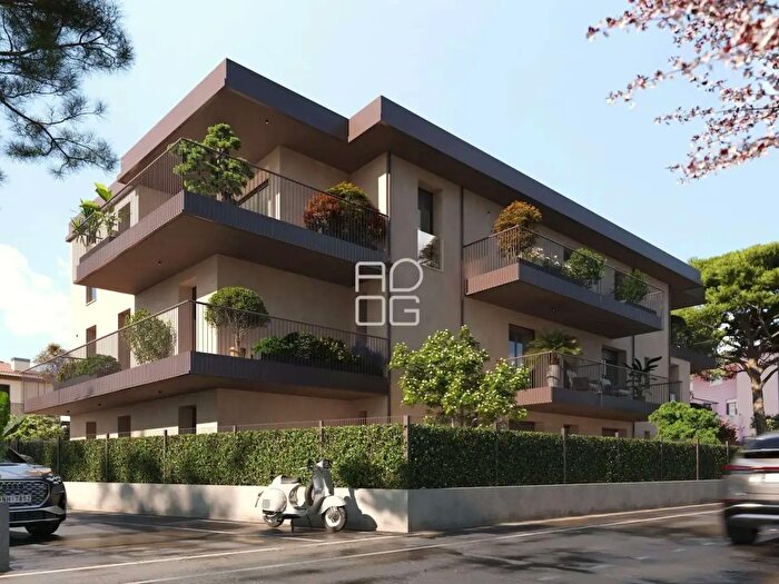 Appartamento trilocale in vendita in Via Pola, Desenzano Del Garda