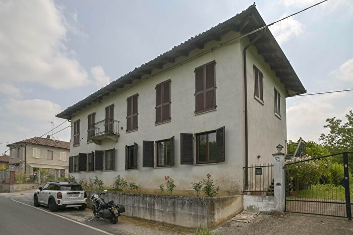 Casa quadrilocale in vendita in Localita Poggio, Portacomaro