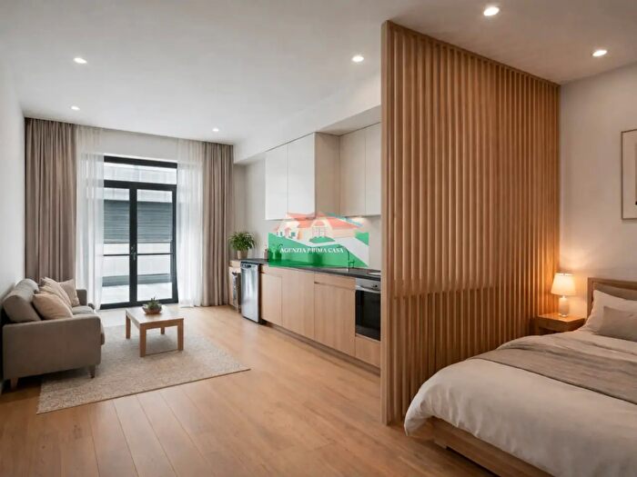 Appartamento trilocale in vendita in Via Bassano del Grappa, Ravenna