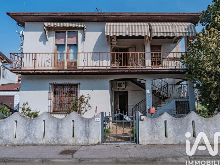 Casa con 6 locali in vendita in Via Ethel E Julius Rosenberg, Codigoro