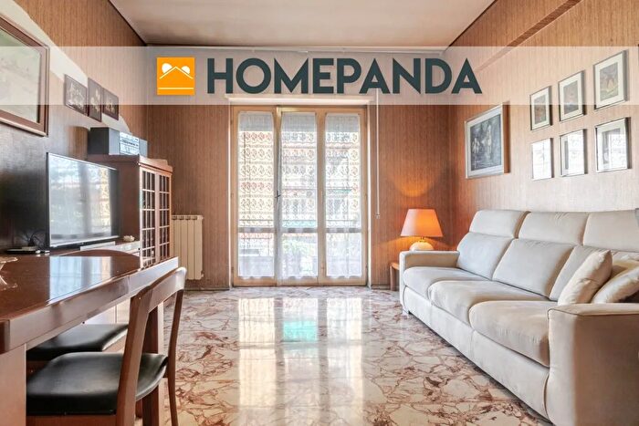 Appartamento con 7 locali in vendita in Via Vittorio Veneto, Ciampino