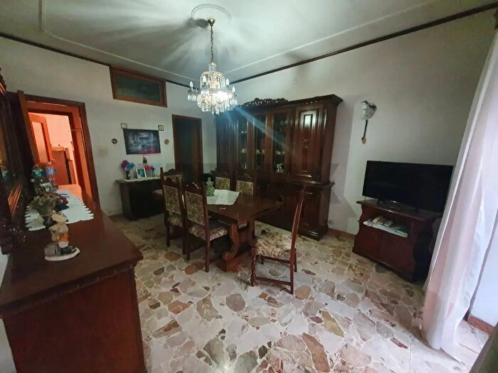 Casa trilocale in affitto in Via Acquanuova, Caltagirone