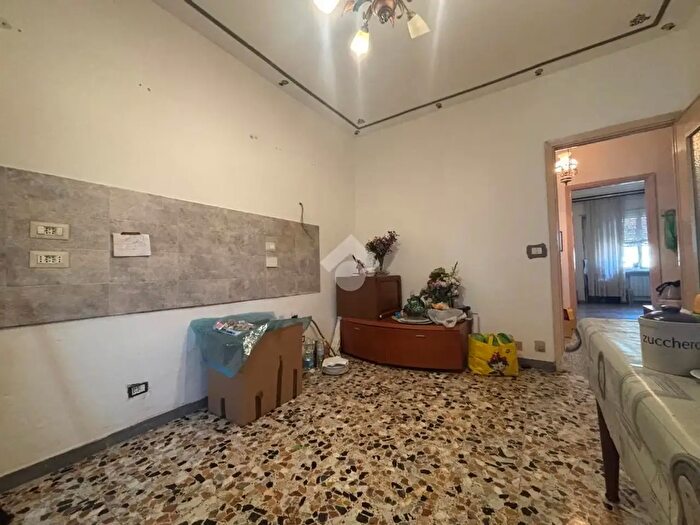 Appartamento trilocale in vendita in Via Torino, None