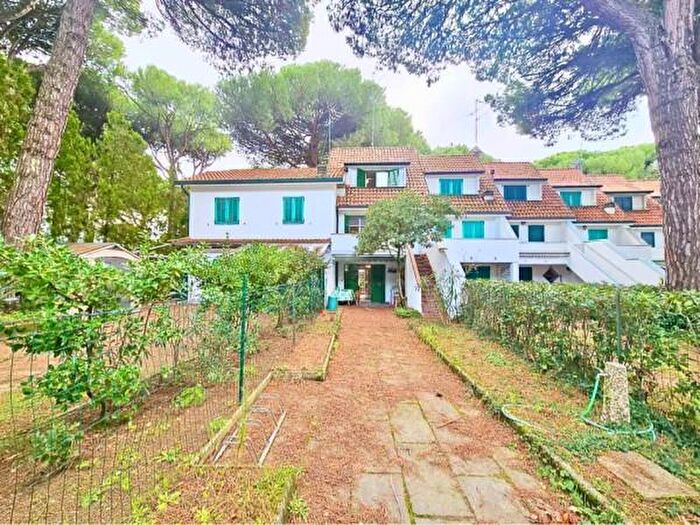 Casa con 5 locali in vendita in Via Andrea Mantegna, Comacchio