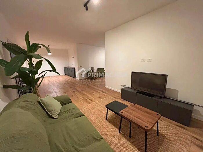 Appartamento trilocale in affitto in Milano