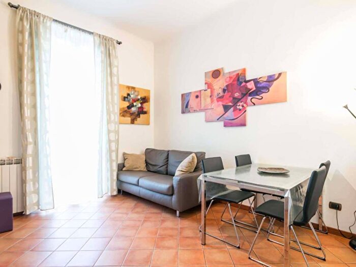 Appartamento trilocale in affitto in Via Carlo Imbonati, Dergano, Milano