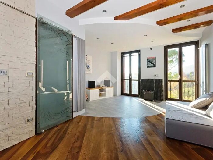 Casa trilocale in affitto in Vicolo dei Fiori, Moncalieri