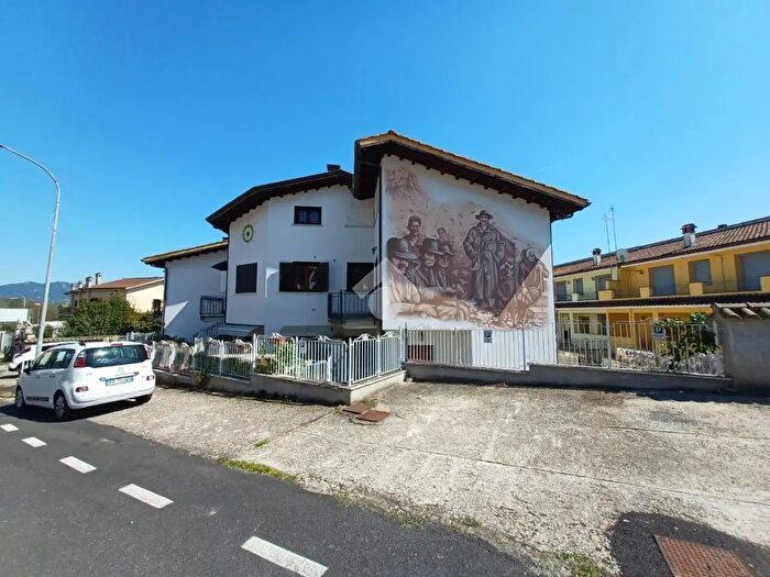 Casa quadrilocale in vendita in Via Giovanni Ferrauti, Calcata