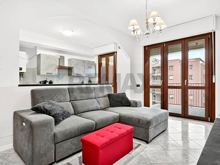 Appartamento trilocale in vendita in Via Bettolo, Busto Arsizio