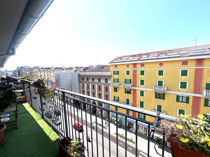 Appartamento trilocale in affitto in Corso Buenos Aires, Morgagni, Milano