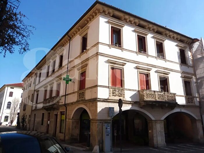 Appartamento bilocale in vendita in Corso Mazzini, Marostica