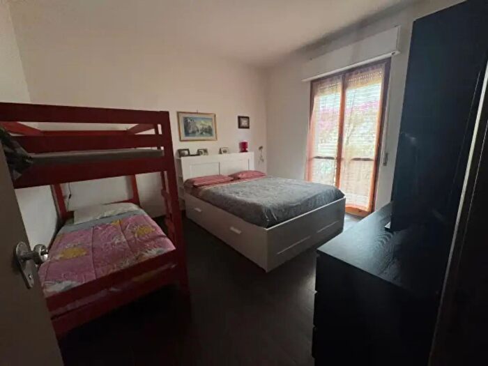 Appartamento trilocale in affitto in Via Morbello, Varazze