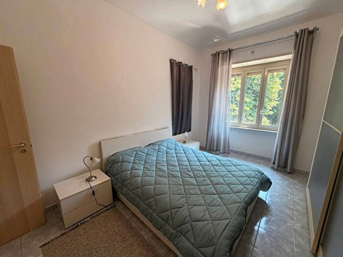 Appartamento trilocale in affitto in Via Rovigo, Aurora, Torino