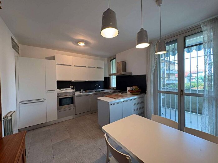 Appartamento quadrilocale in affitto in via Dalmazia, Centro, Cernusco sul Naviglio