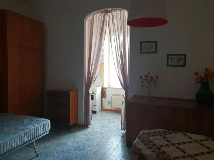 Appartamento monolocale in affitto in Varano De' Melegari
