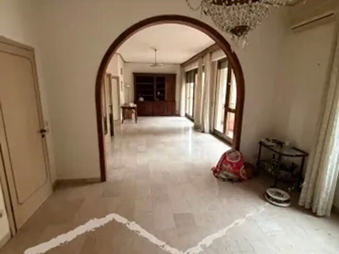 Appartamento con 6 locali in vendita in Piazza fra Girolamo Savonarola, Firenze