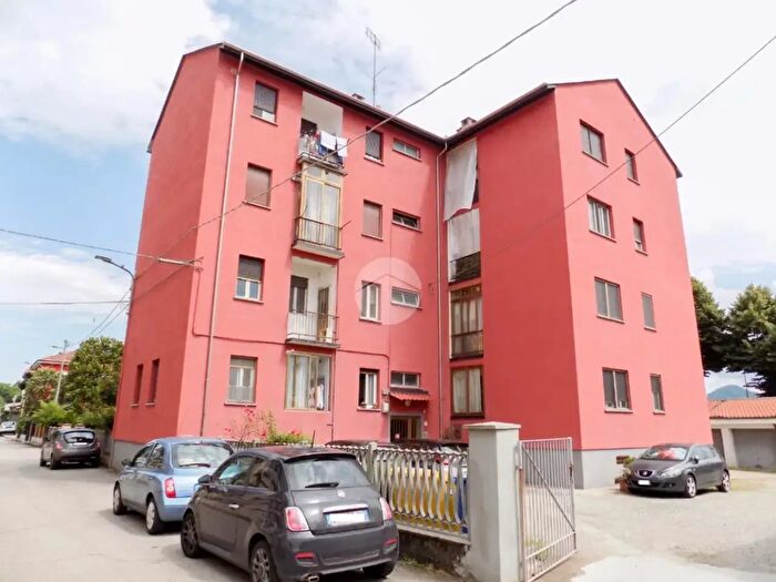 Appartamento quadrilocale in vendita in Vicolo Nicola Guerrino, Chivasso