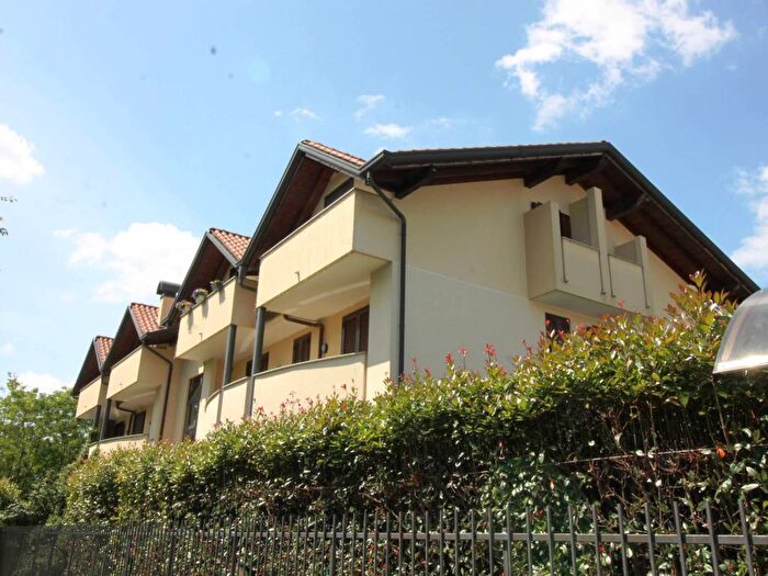 Appartamento bilocale in affitto in Via Indipendenza, Crenna Bettolino, Gallarate