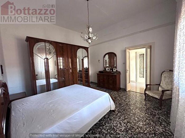 Appartamento con 5 locali in vendita in Viale Antonio Gramsci, Lizzano