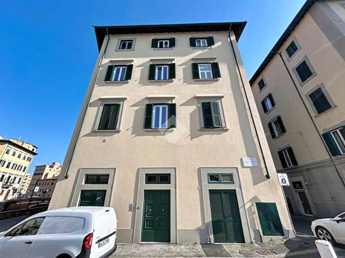 Appartamento bilocale in affitto in Scali degli Isolotti, Quartiere Venezia, Livorno