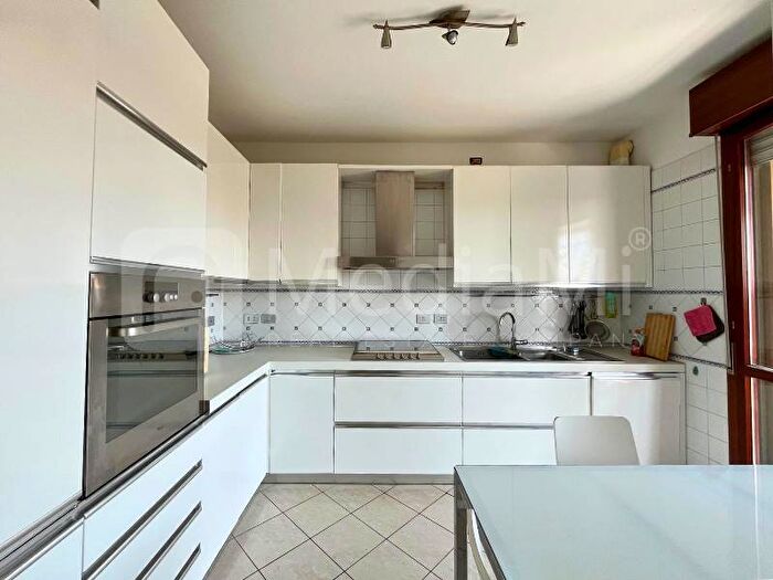 Appartamento quadrilocale in affitto in Via Donna Prassede, Cantalupa San Paolo, Milano