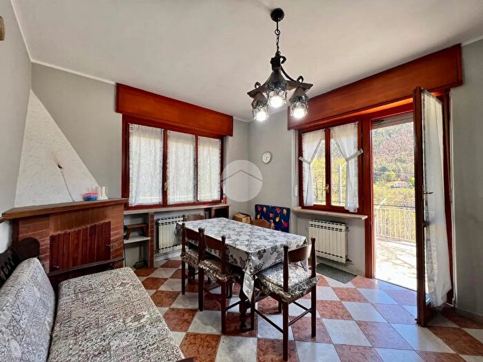 Appartamento con 8 locali in vendita in Frazione Pian Bausano, Germagnano