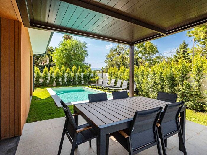 Casa quadrilocale in affitto in Viale Margherita di Savoia, Castelforte, Palermo