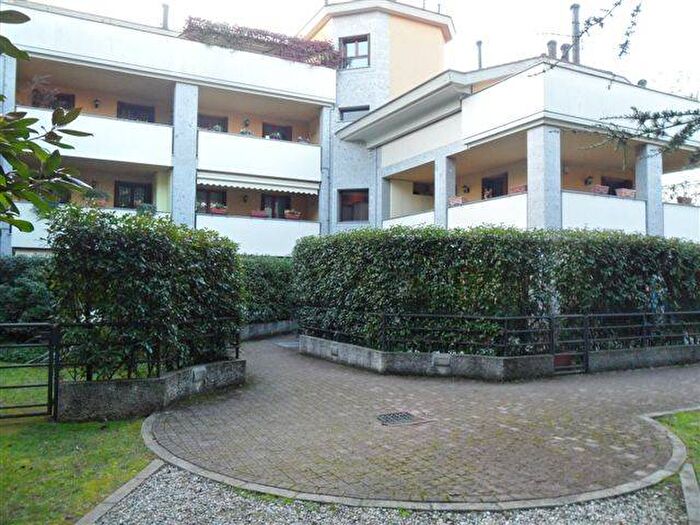 Appartamento bilocale in affitto in Via Po, Centro, Biassono