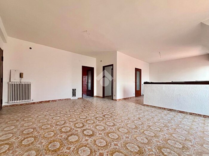 Appartamento quadrilocale in vendita in Via Arturo Labriola, Marano Di Napoli