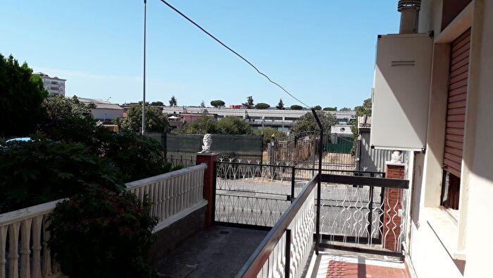 Appartamento bilocale in vendita in Via Recanati, Pomezia