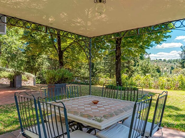 Casa con 6 locali in affitto in Via della Topaia, Sesto Fiorentino