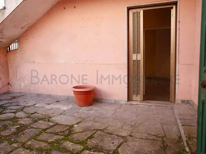 Appartamento trilocale in vendita in Via Frangola, Massa