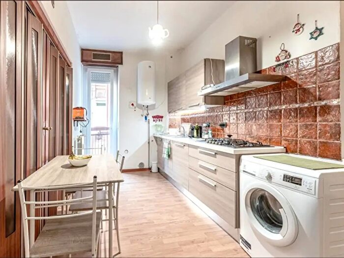 Appartamento trilocale in vendita in Via Lodovico Pavoni, Milano