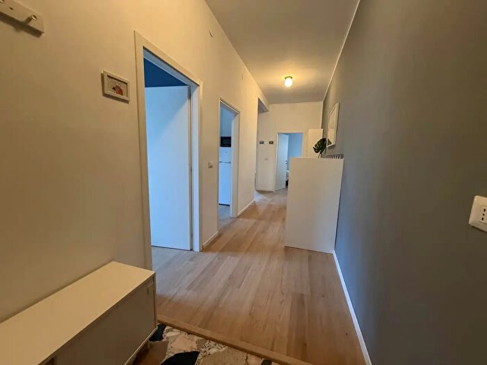 Appartamento con 5 locali in affitto in Via Palladio, Modena