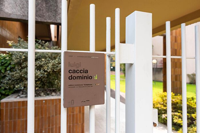 Appartamento con 5 locali in vendita in Via Ramazzotti, Monza